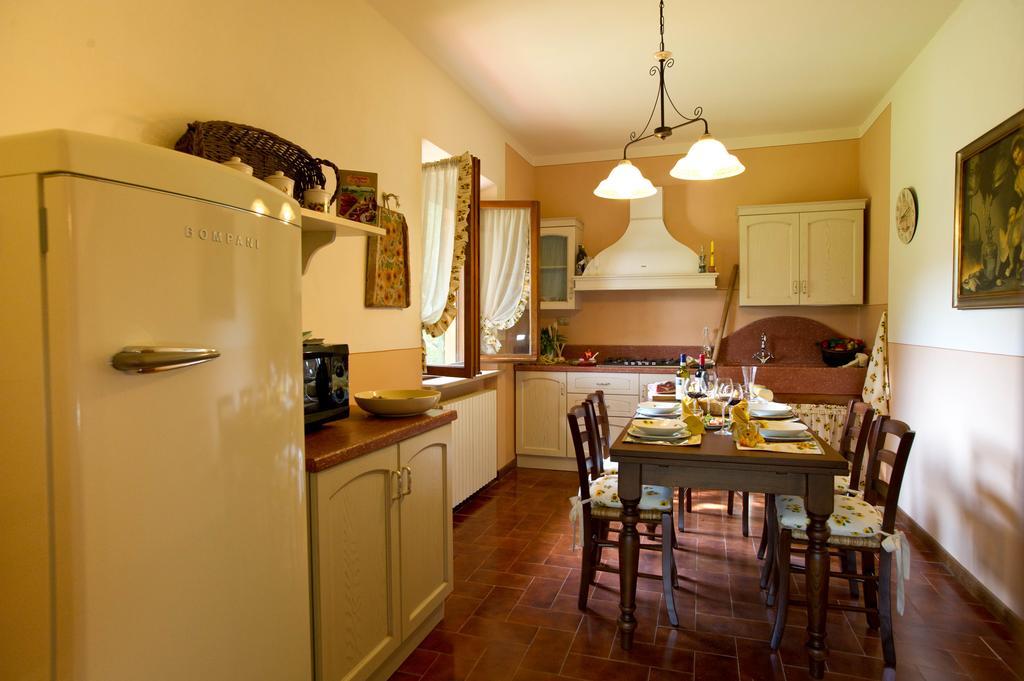 Agriturismo Podere Poggio Ai Cieli San Gimignano Pokój zdjęcie